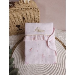 protège carnet santé prénom personnalisé broderie fait main cadeau naissance tissu bébé double gaze