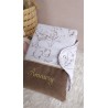 protège carnet santé prénom personnalisé broderie fait main cadeau naissance tissu bébé double gaze