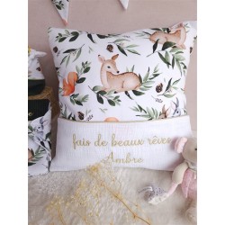 Coussin tissu fait main décoration cadeau naissance chambre prénom personnalisé broderie rectangle