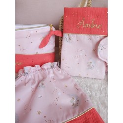 protège carnet santé prénom personnalisé broderie fait main cadeau naissance tissu bébé double gaze