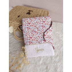 protège carnet santé prénom personnalisé broderie fait main cadeau naissance tissu bébé double gaze