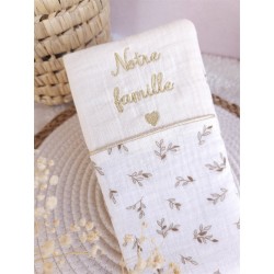 protège livret famille prénom personnalisé broderie fait main cadeau mariage tissu