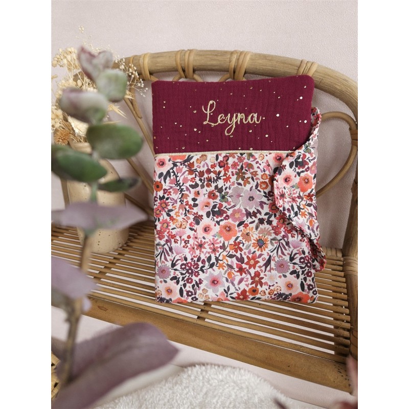 protège carnet santé prénom personnalisé broderie fait main cadeau naissance tissu bébé double gaze protège carnet santé prénom personnalisé broderie fait main cadeau naissance tissu bébé double gaze