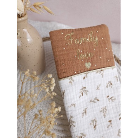 protège livret famille prénom personnalisé broderie fait main cadeau mariage tissu