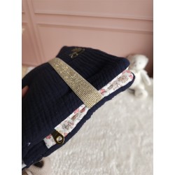 pochette langer nomade prénom personnalisé broderie fait main cadeau naissance tissu change bébé couches accessoires