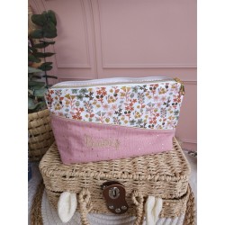 Trousse toilette prénom personnalisé broderie rangement fait main maquillage enfant langer pochette maquillage