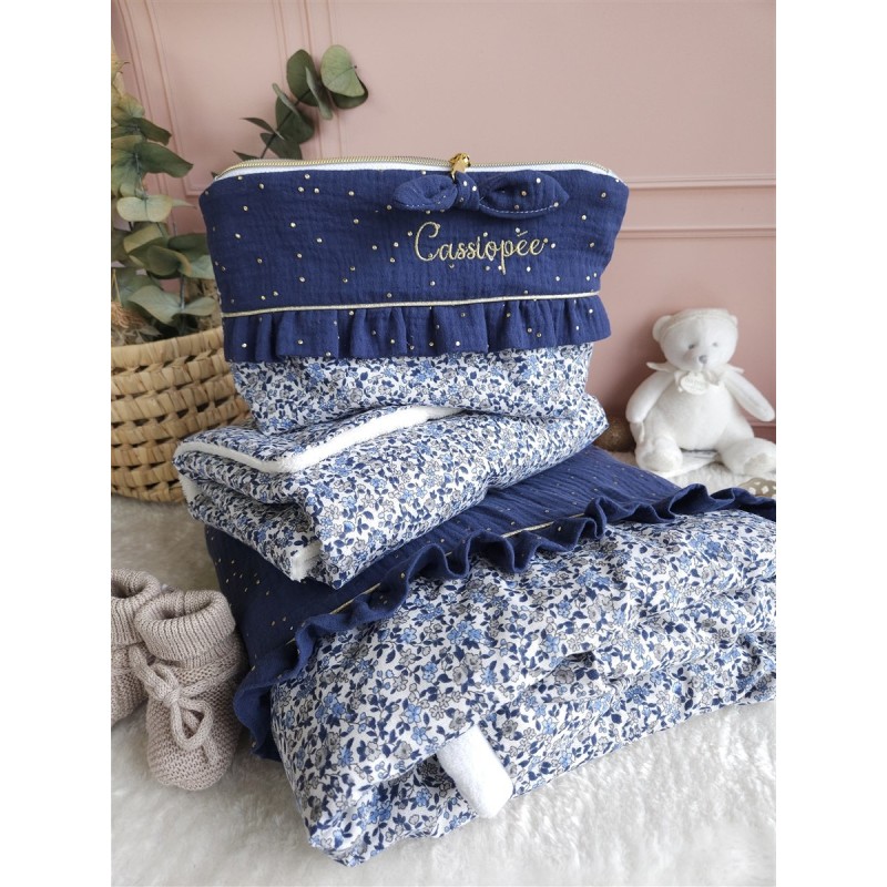 Couverture bébé rouge brodée et personnalisée au prénom