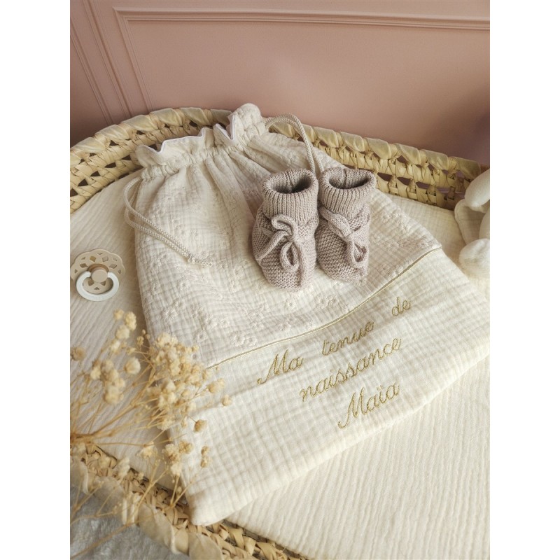 Sac pochon pochette prénom personnalisé broderie fait main enfant  range doudou vetement cadeau naissance
