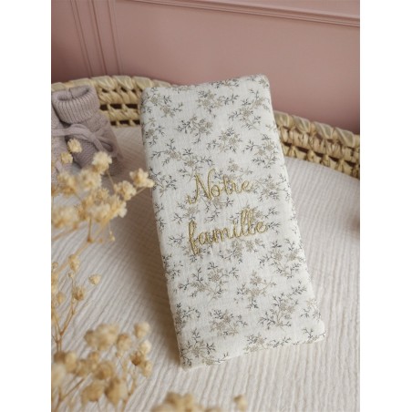 protège livret famille prénom personnalisé broderie fait main cadeau mariage tissu