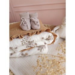 Plaid couverture doudou prénom personnalisé broderie fait main patchwork chambre bébé cadeau naissance anniversaire double gaze