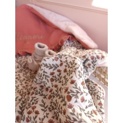 Plaid couverture doudou prénom personnalisé broderie fait main patchwork chambre bébé cadeau naissance anniversaire double gaze