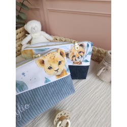 Trousse toilette prénom personnalisé broderie rangement fait main maquillage enfant langer pochette maquillage