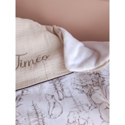 Plaid couverture doudou prénom personnalisé broderie fait main patchwork chambre bébé cadeau naissance anniversaire double gaze