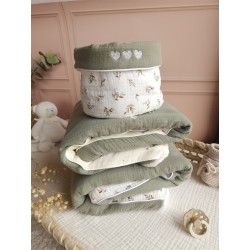 Plaid couverture doudou prénom personnalisé broderie fait main patchwork chambre bébé cadeau naissance anniversaire double gaze