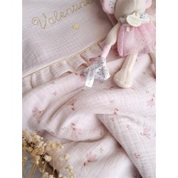 Plaid couverture doudou prénom personnalisé broderie fait main patchwork chambre bébé cadeau naissance anniversaire double