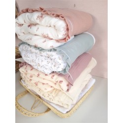 Plaid couverture doudou prénom personnalisé broderie fait main patchwork chambre bébé cadeau naissance anniversaire double