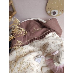 Plaid couverture doudou prénom personnalisé broderie fait main patchwork chambre bébé cadeau naissance anniversaire double